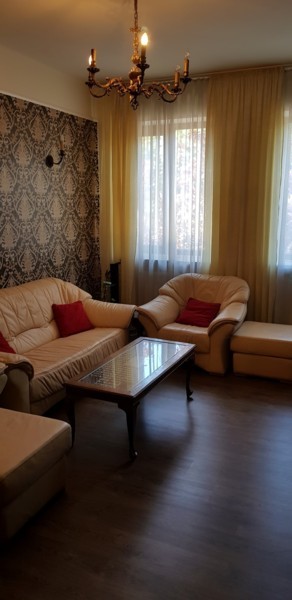 central-bulevard-apartament-2-camere-renovat-mobilat-utilat-la-400-euro-13